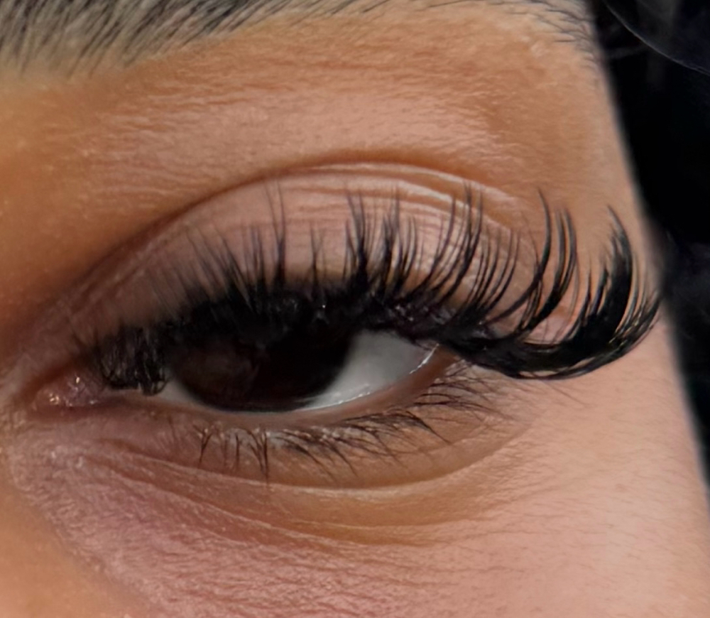Hybrid Lash Extensions at Chuu Luxe in Brooklyn, NY