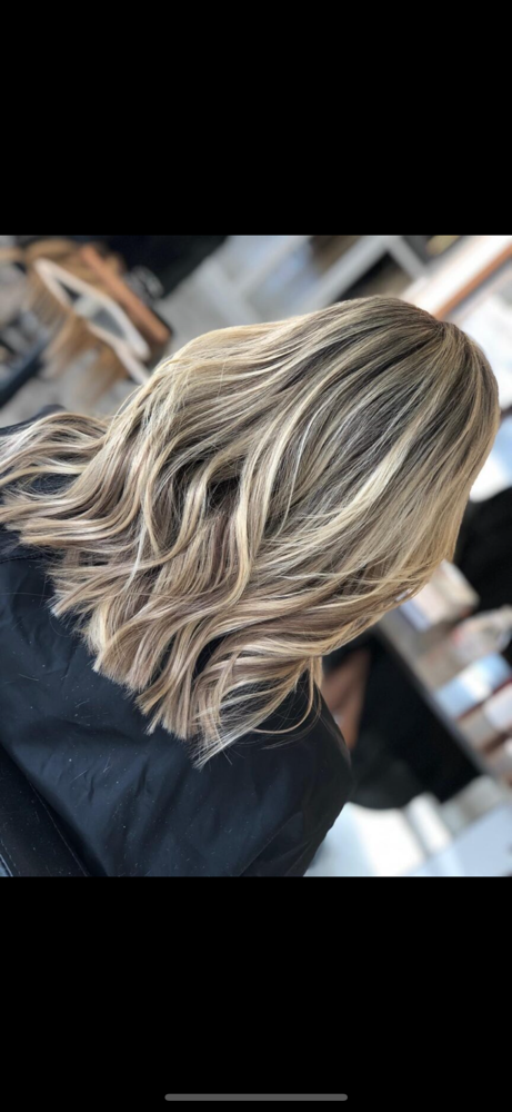 Full Head Highlights at Kreatedbykassy in WARRIOR, AL