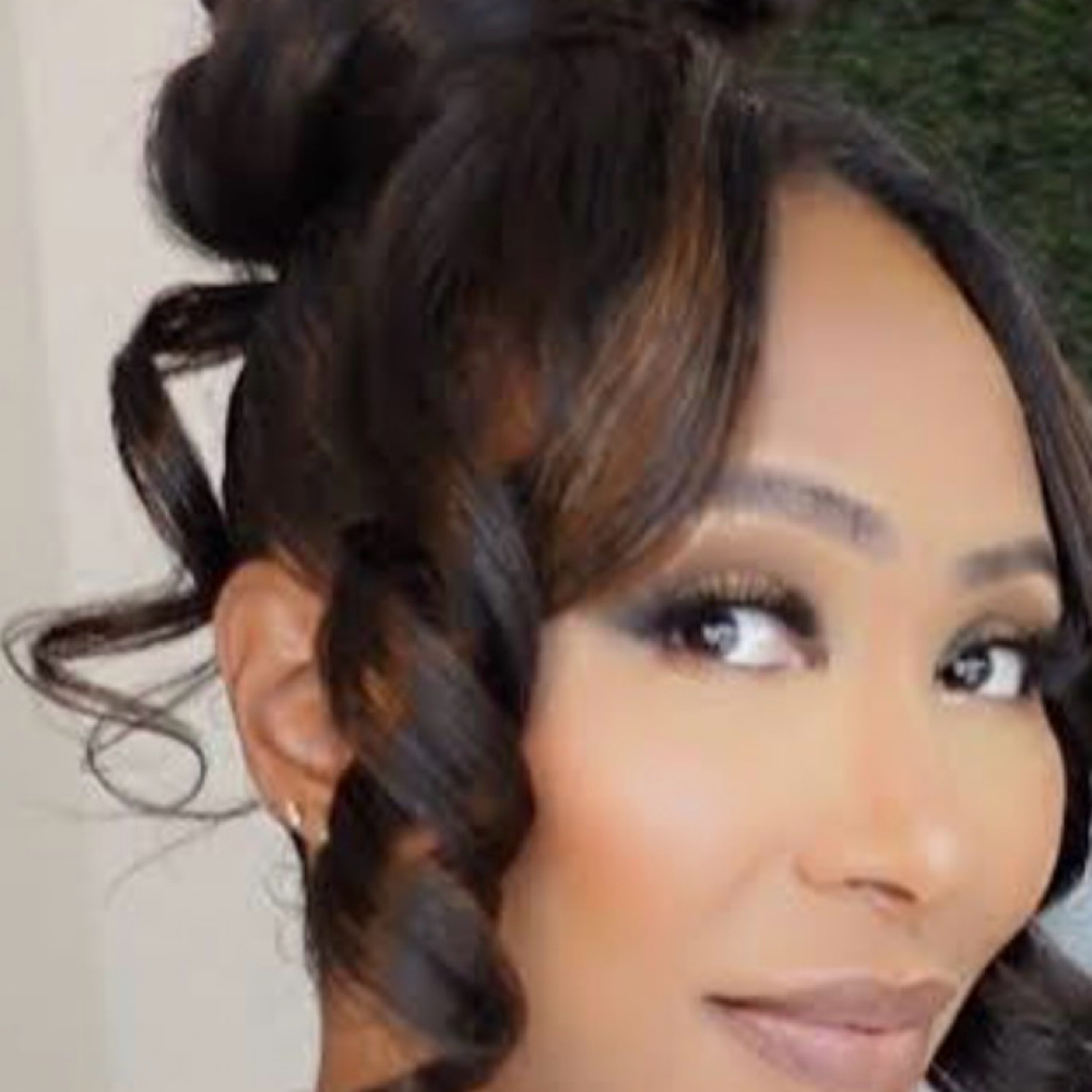 Shampoo/Updo Styles at Pearls Beauty Studio in Lexington, KY