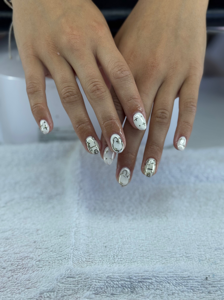 Detailed  Nail Art