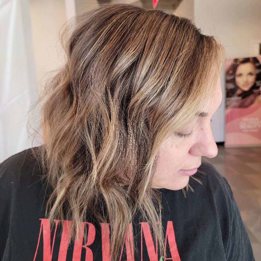 Highlight And Root Color Touch Up at Danielas Lovely Stylez in Scottsdale, AZ