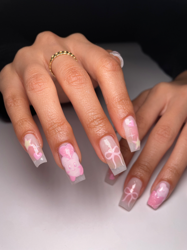 Structured Mani: Advanced Nail Art