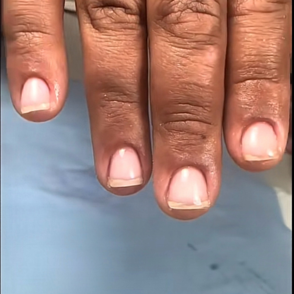 Manicura Express De Caballero at Francheska Saenz Nails & Wax Studio in Vega Baja, PR