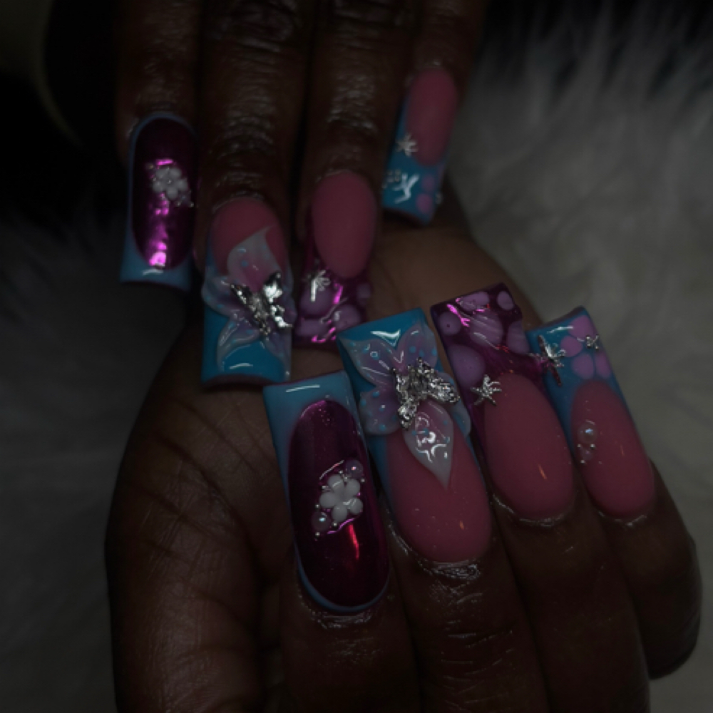 Abstract Art at Nails By Jailin Alyssa in Maple Heights, OH
