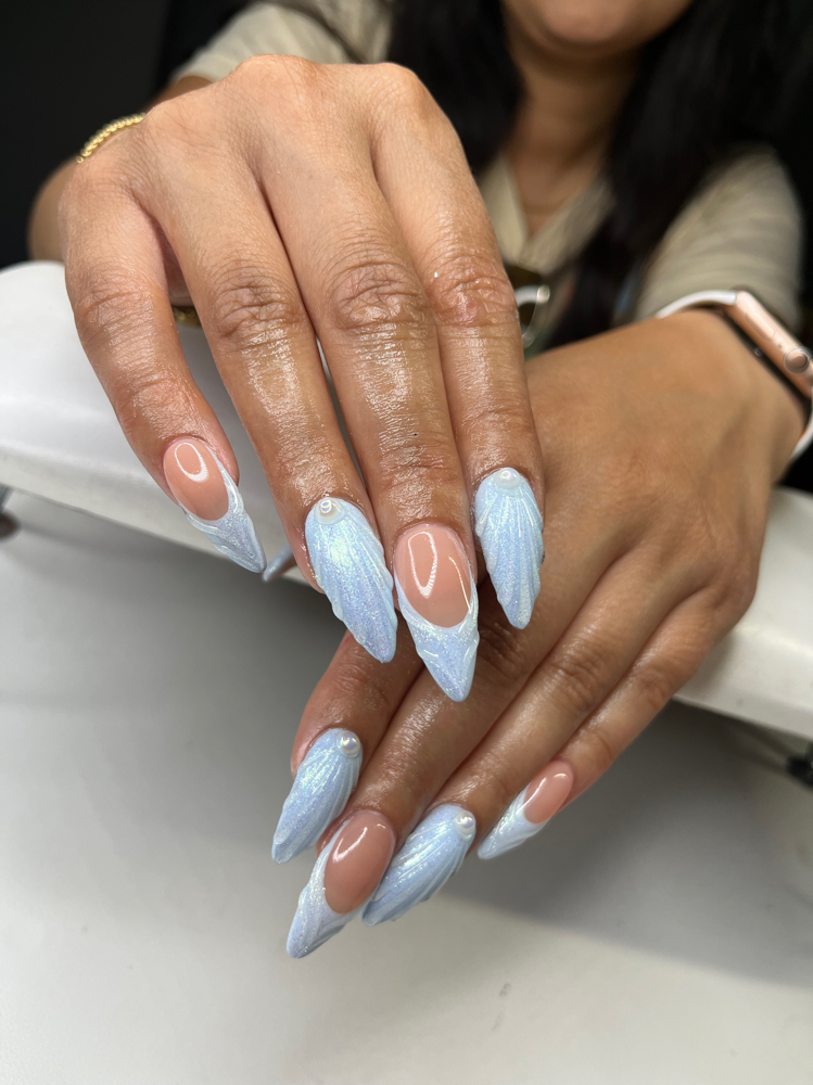 Medium Full Set Basic Design at Clawsbyvina in Stockton, CA