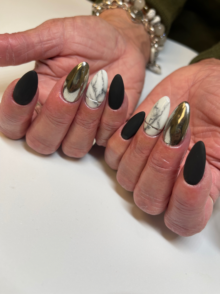 Gel Extensions + Simple Art