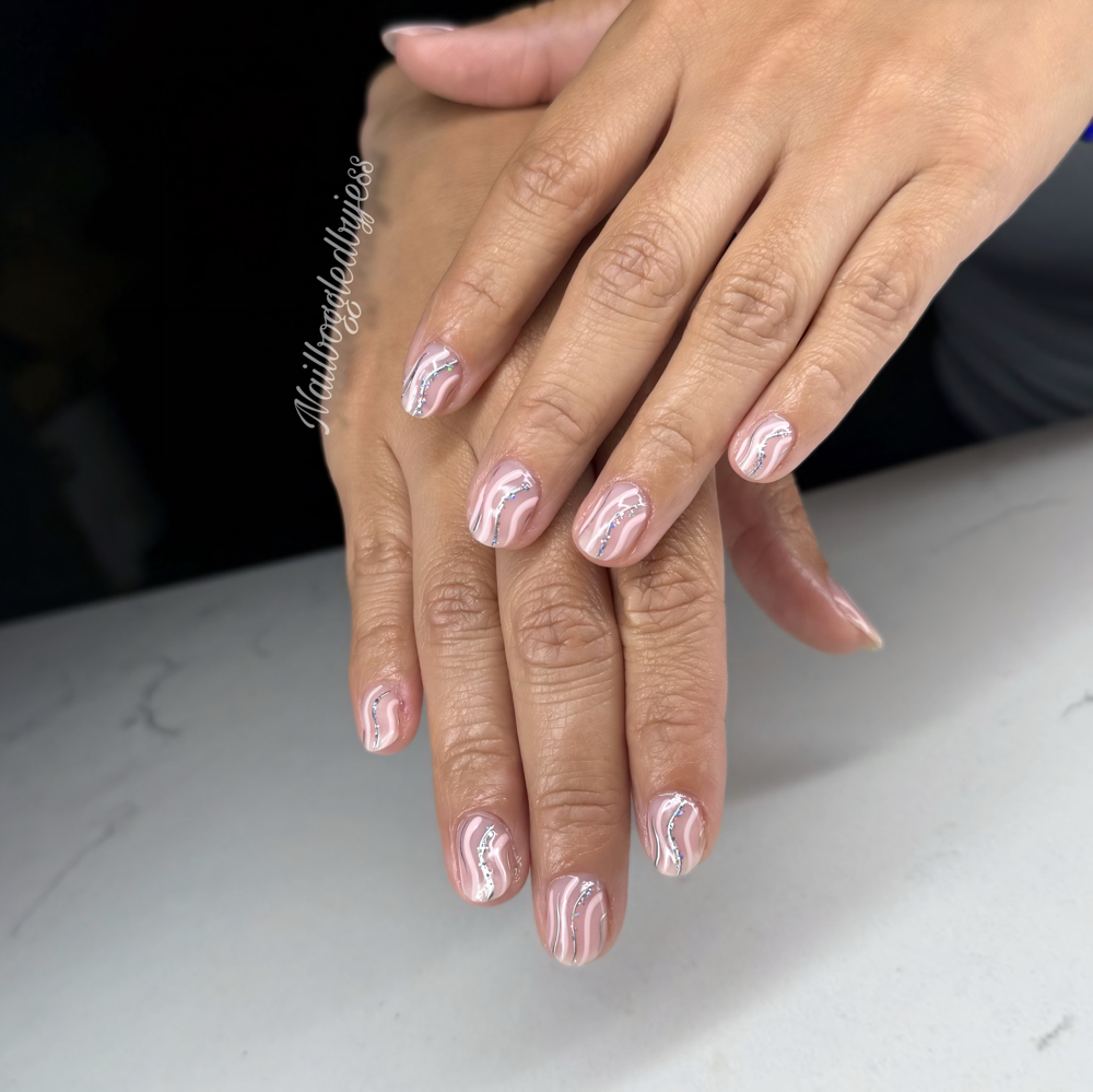 Polish Change (hands) at Nailboggled By Jess in Milwaukee, WI