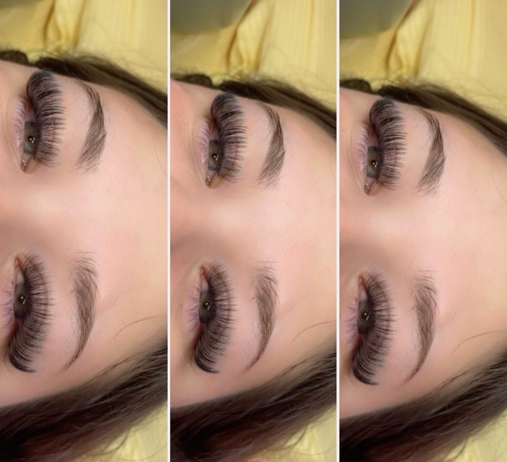 Fullset Lash Extentions.