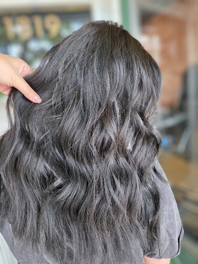 Womens Haircut & Shampoo