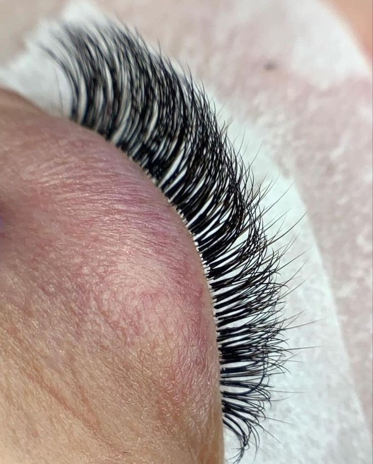 Eyelash Extensions Full Sets at Garcia Luxury Glam in Carpentersville, IL