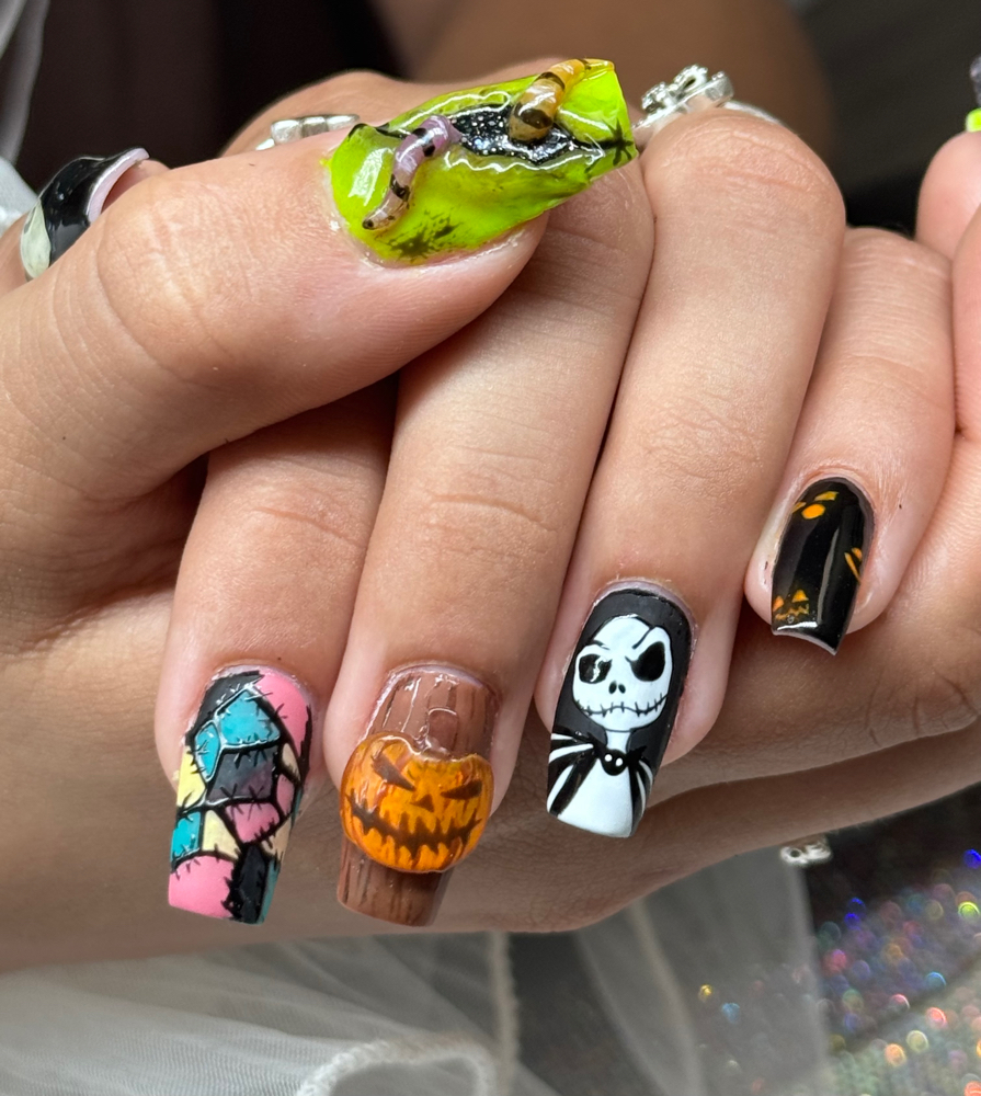 Detail/Custom Nail Art: All Fingers