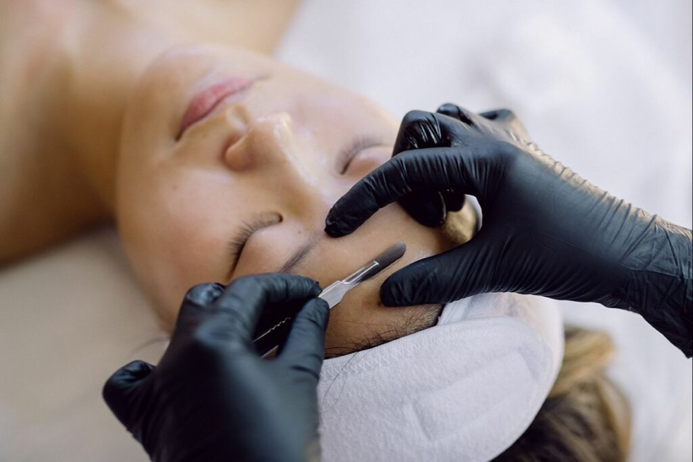 Dermaplane PRO Facial