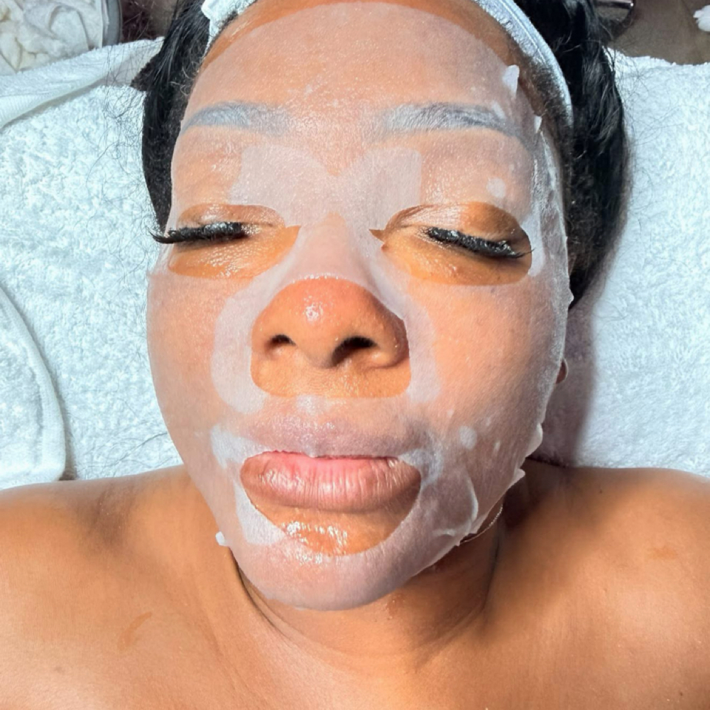 ✨Classic Facial at iWink Beauty Bar LLC in Chicago, IL