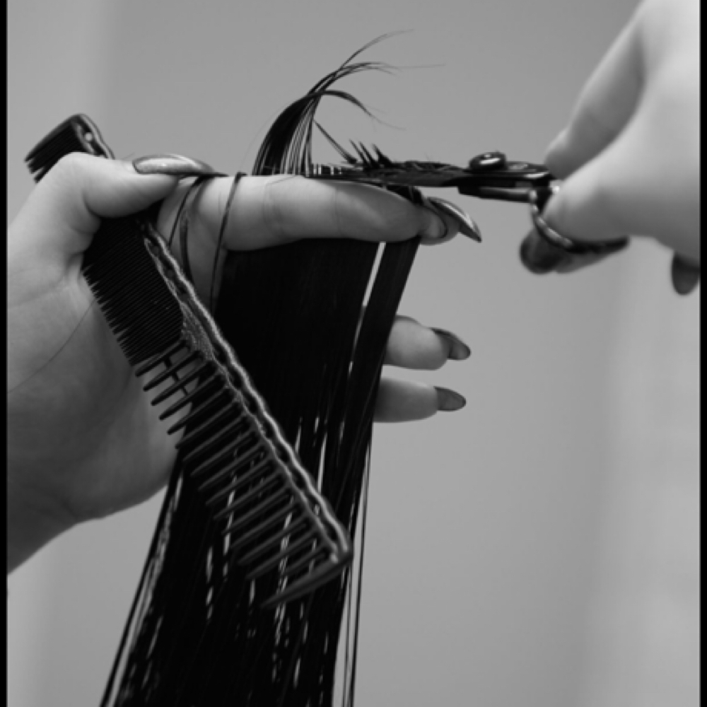Mens Haircut at Ivey Studio Suites in Vincennes, IN