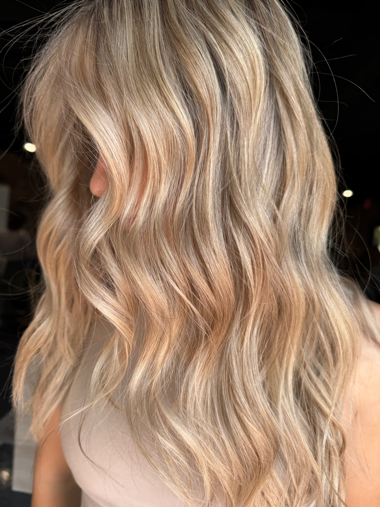 Full Blonde Retouch
