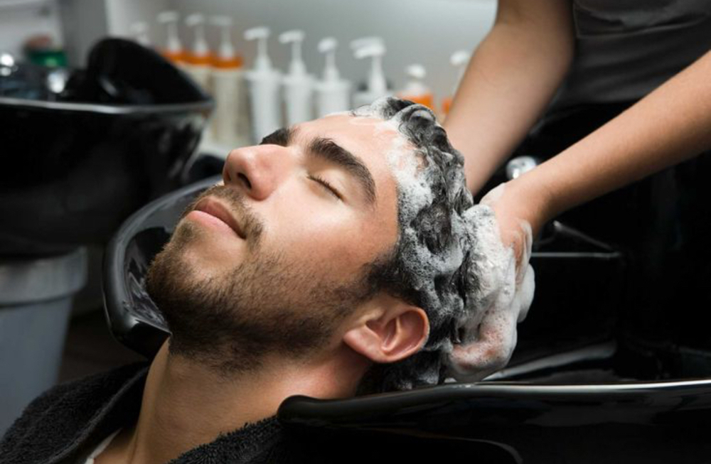 Adult Haircut With Shampoo