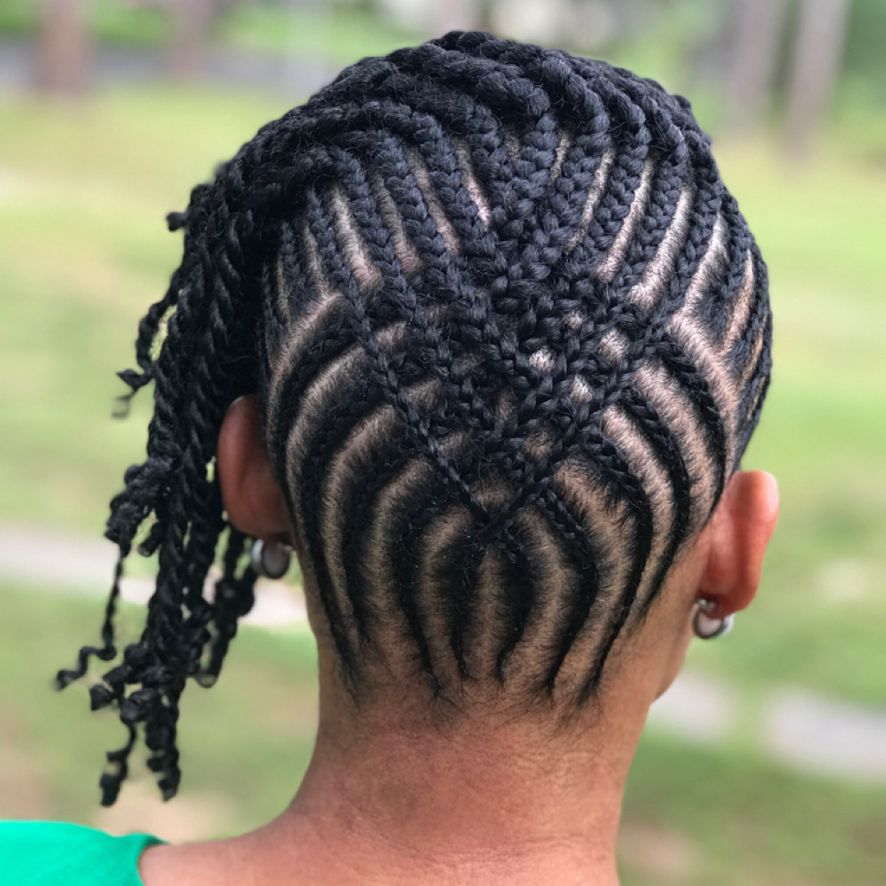 Issa Rae at Kulture Natural Hair Studio in Albany, GA