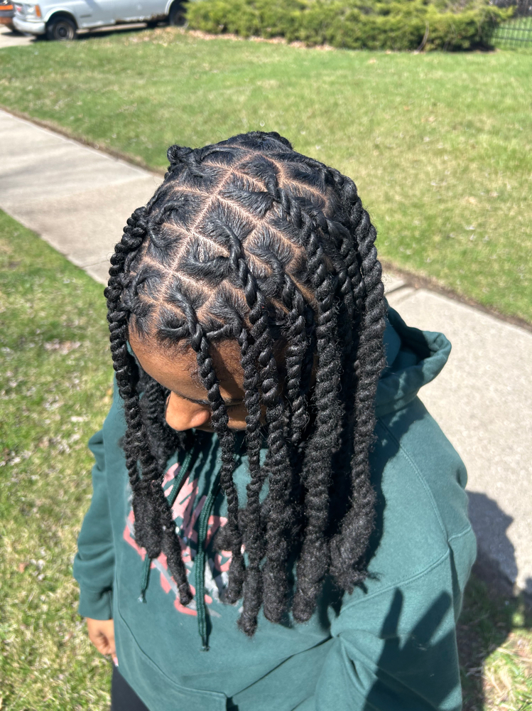 Invisible loc twist