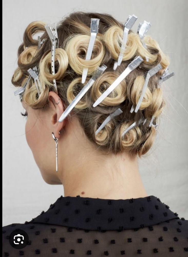 Pin Curls