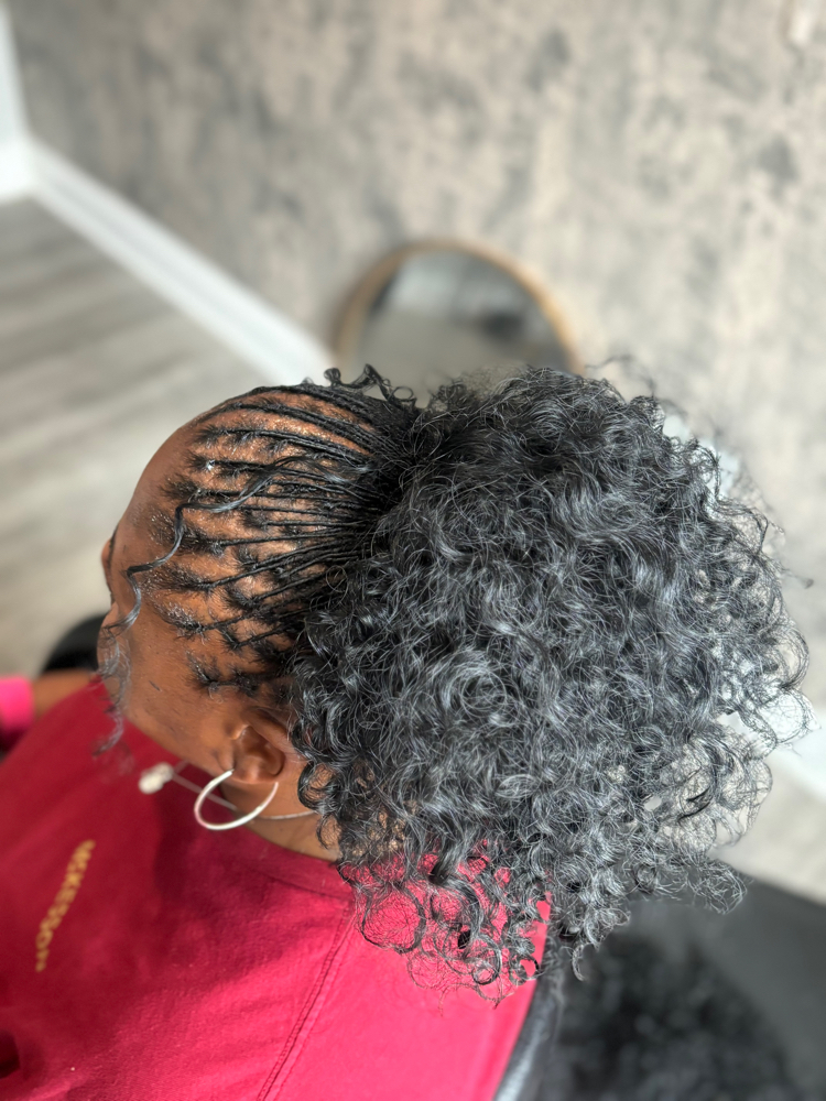 Curly Tip Ext..READ DESCRIPTION‼️ at Dreaded Charm in Olive branch, MS