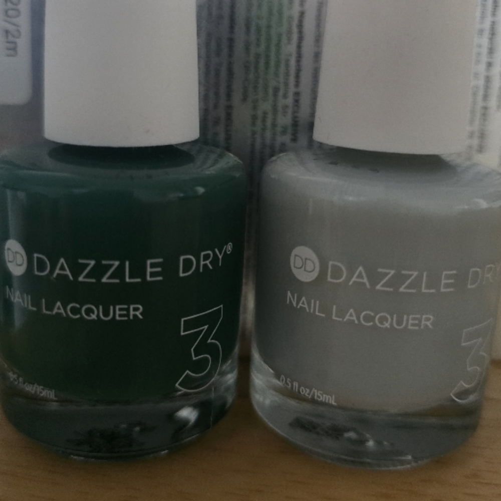 Dazzle Dry Polish at Studioleti | Sola Salons |  Suite #14 in Austin, TX