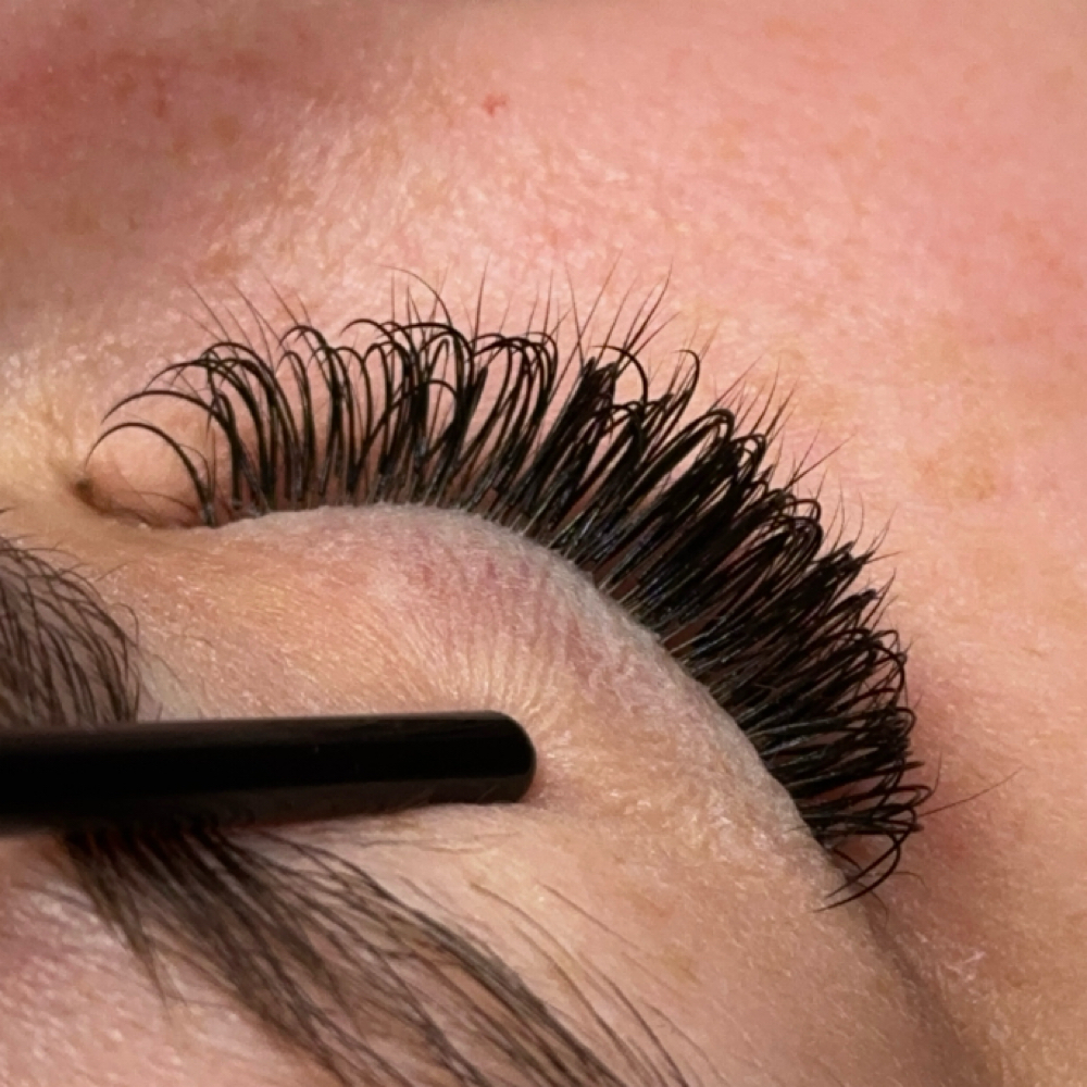 Classic 2 Week Fill at Beauty X Janessa in Austintown, OH
