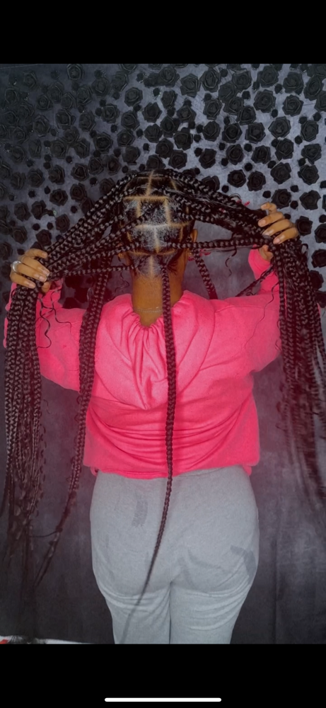 Large Knotless at Rawluxure Hair & Body in Jonesboro, GA