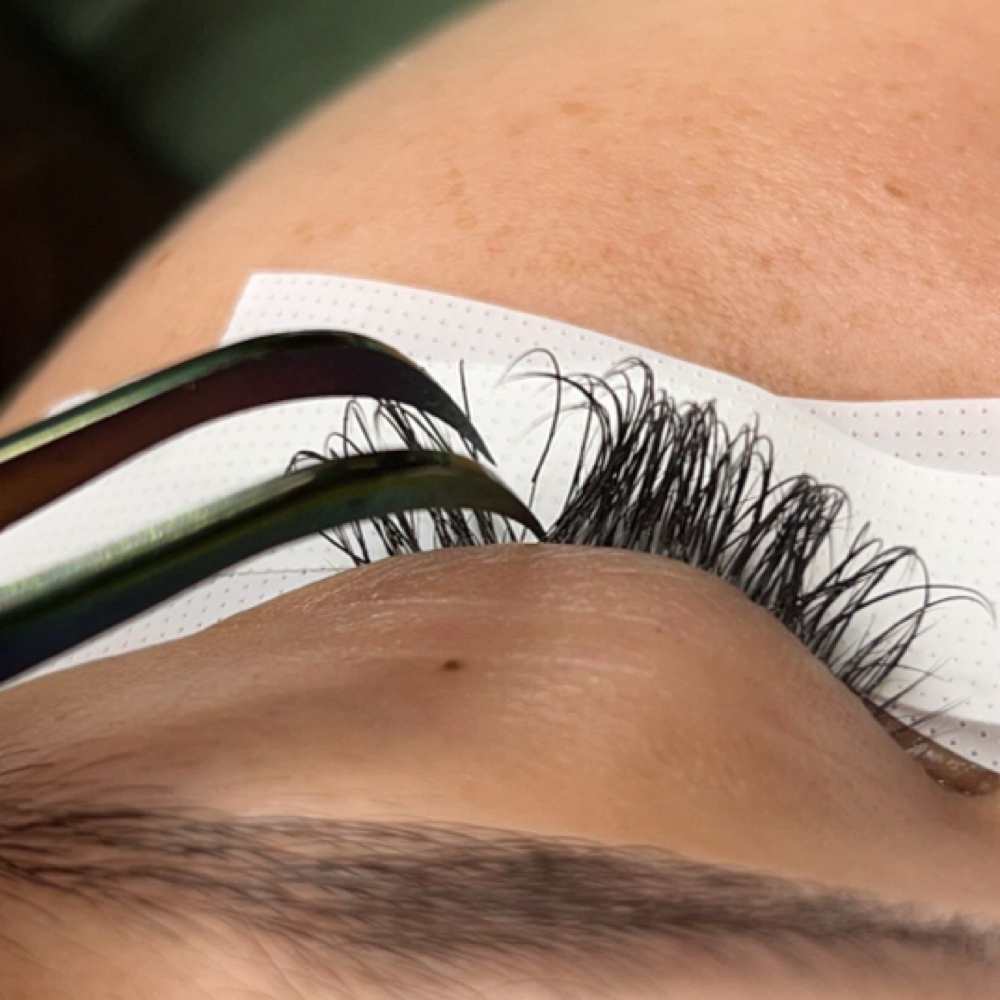 1 Week Fill In at Always Crowned Beauty LLC in Peoria Heights, IL