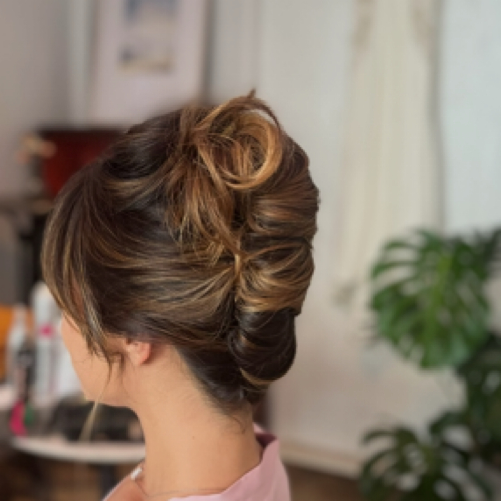 Event Styling at Invoke Salon in Portland, OR