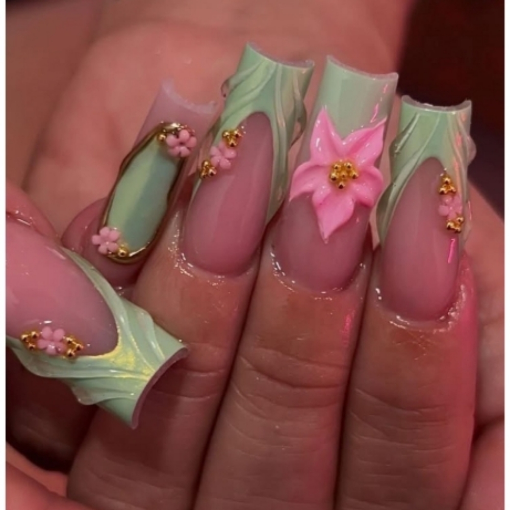 Freestyle - Medium at Nail Vibes Only in Desoto, TX
