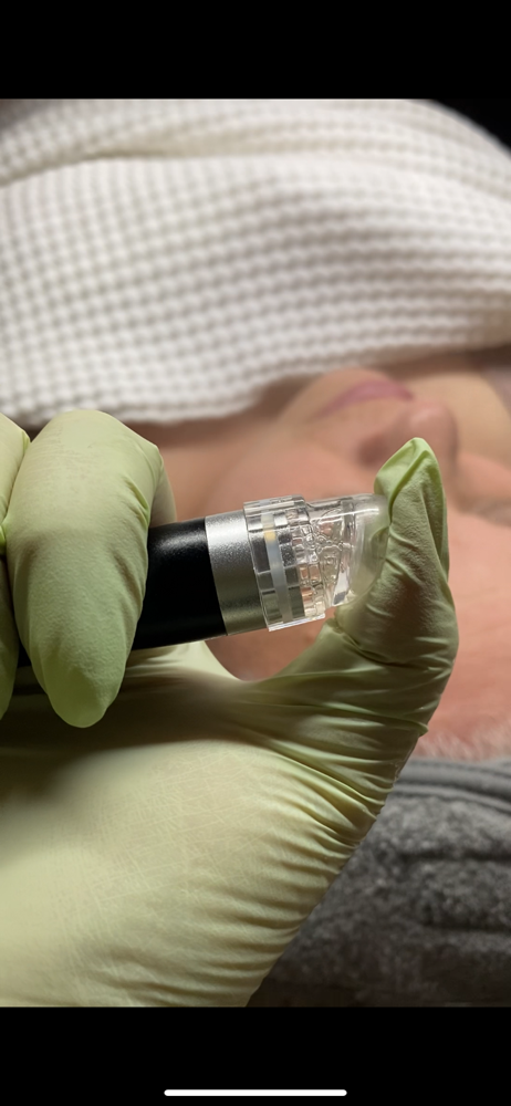 HydroFacial