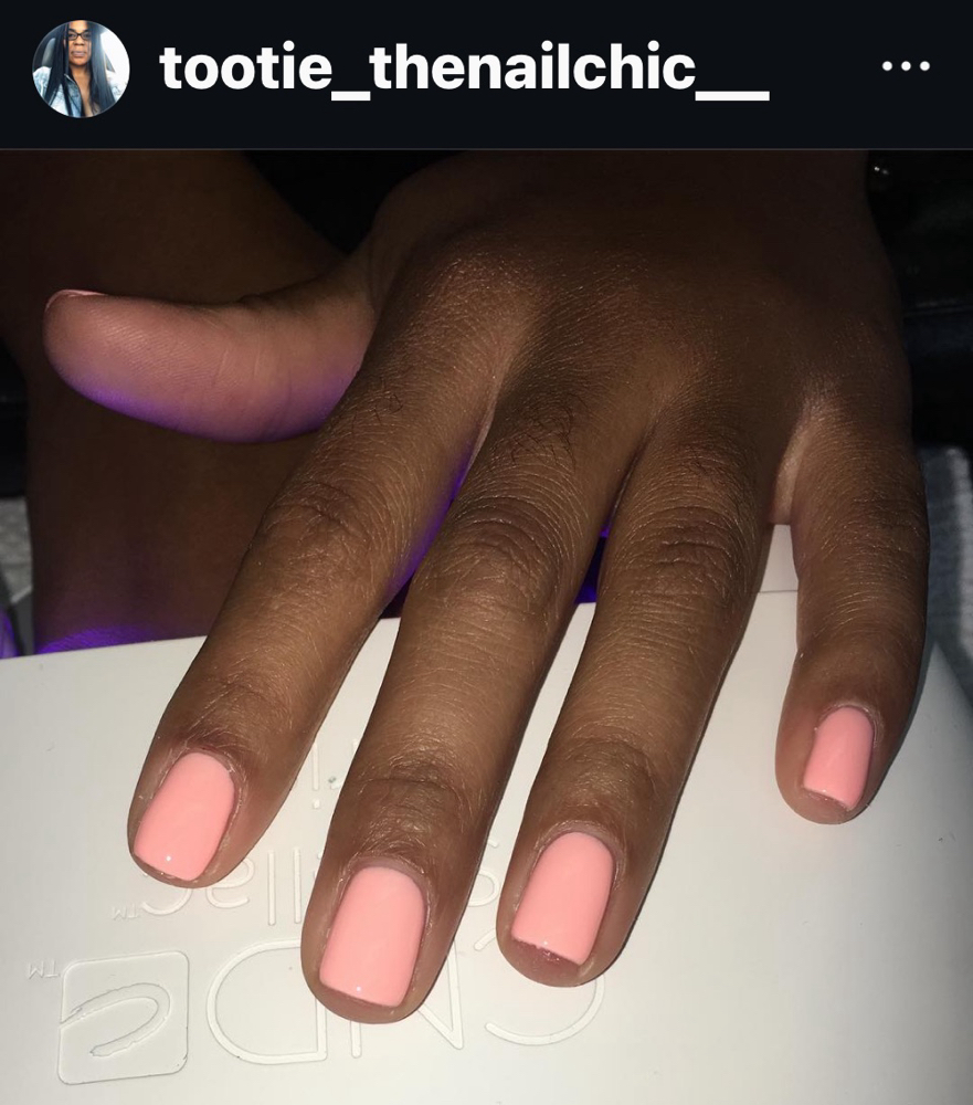 Shellac Manicure at The Sauce 2 Nail spa in Houston, TX