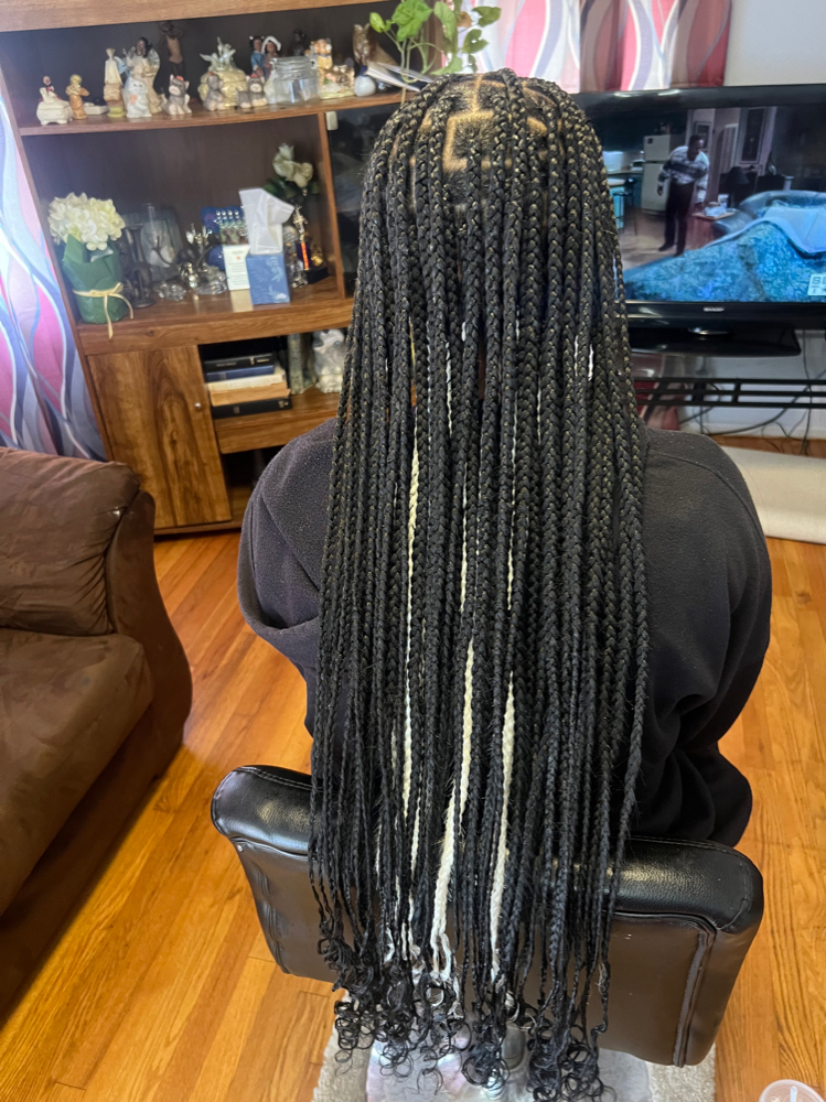 Knotless & Traditional Box Braids