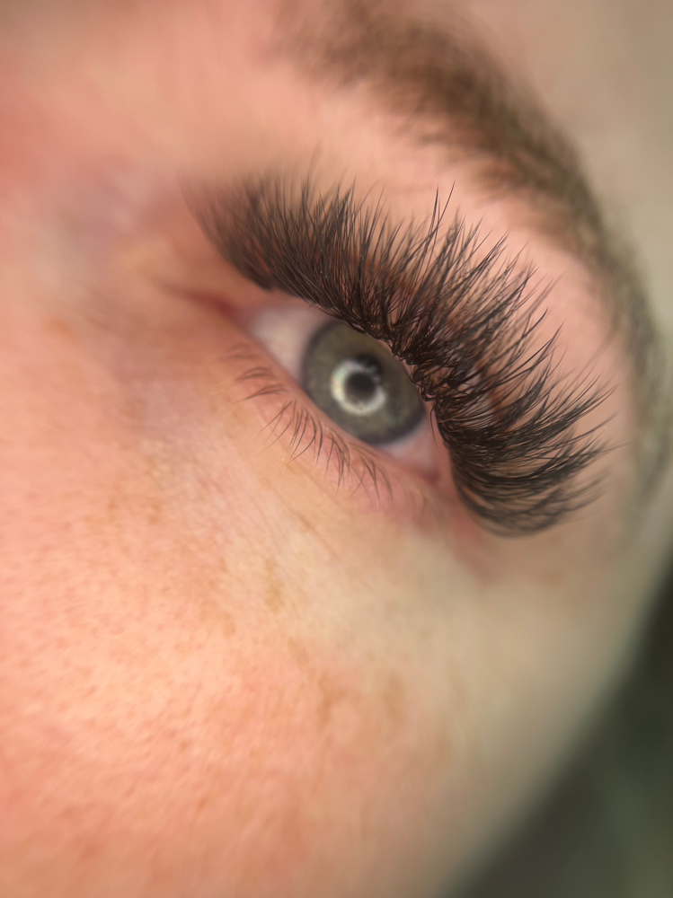 Volume Lashes