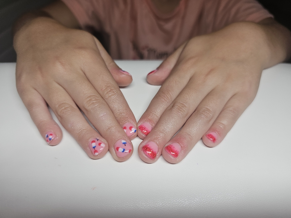 Little's Gel Manicure