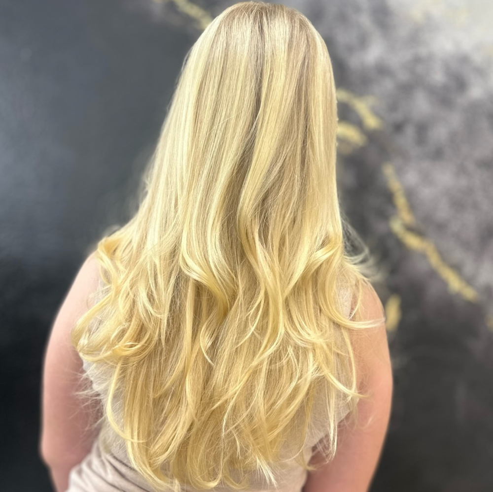 Womens Long Layered Haircut at Style Lounge in Laredo, TX