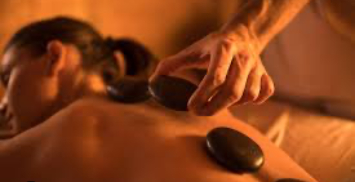 90 Minute Hot Stone Massage