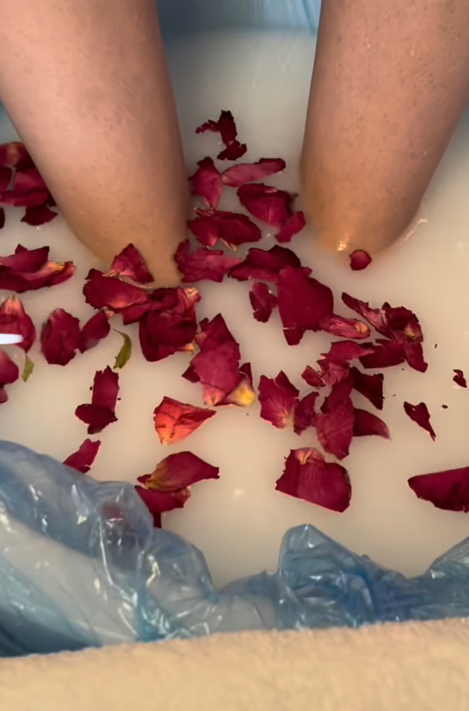 Rose & Honey Milk Bath Pedicure
