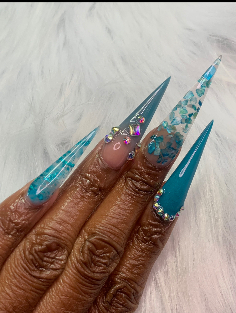 Stiletto Shape