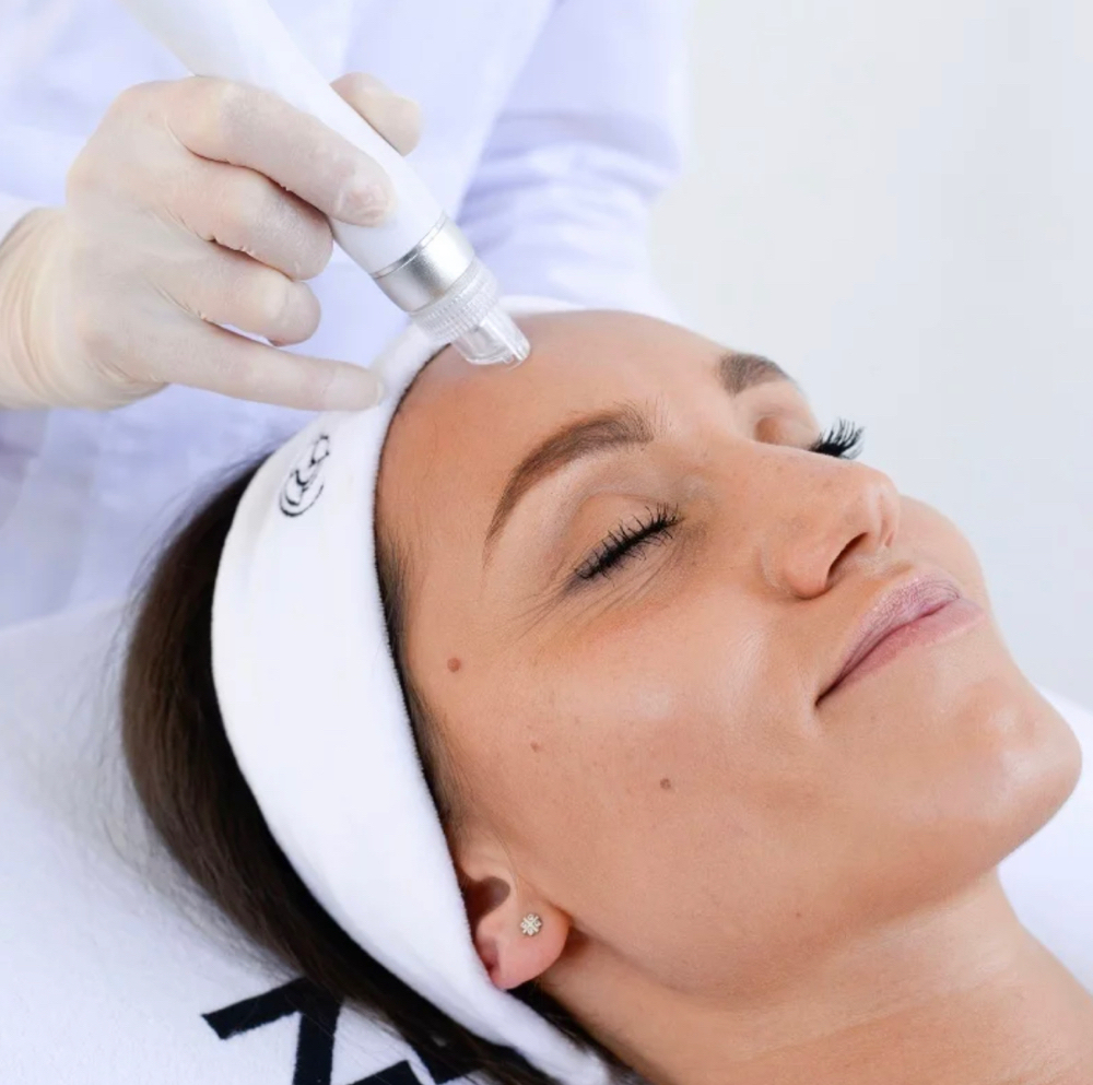 Hydro Glow Facial