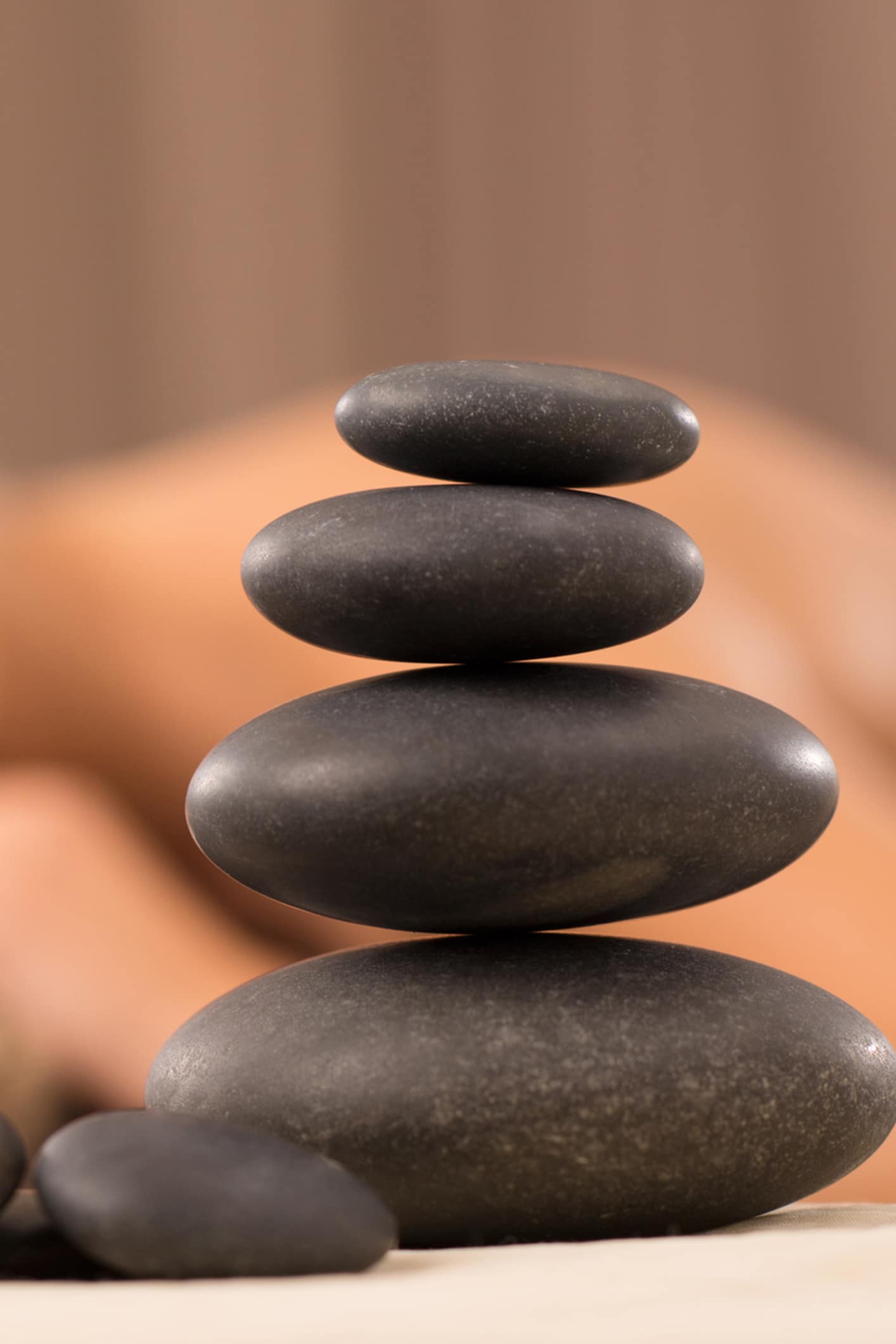 90 Minute Hot Stone Massage