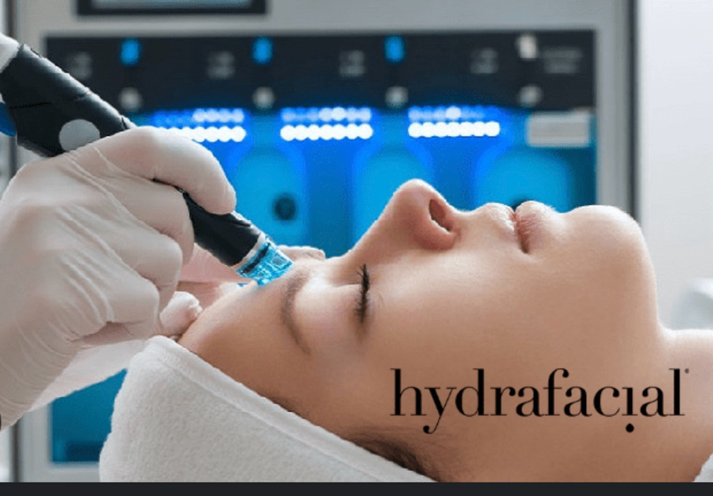 Signature Hydrafacial TM