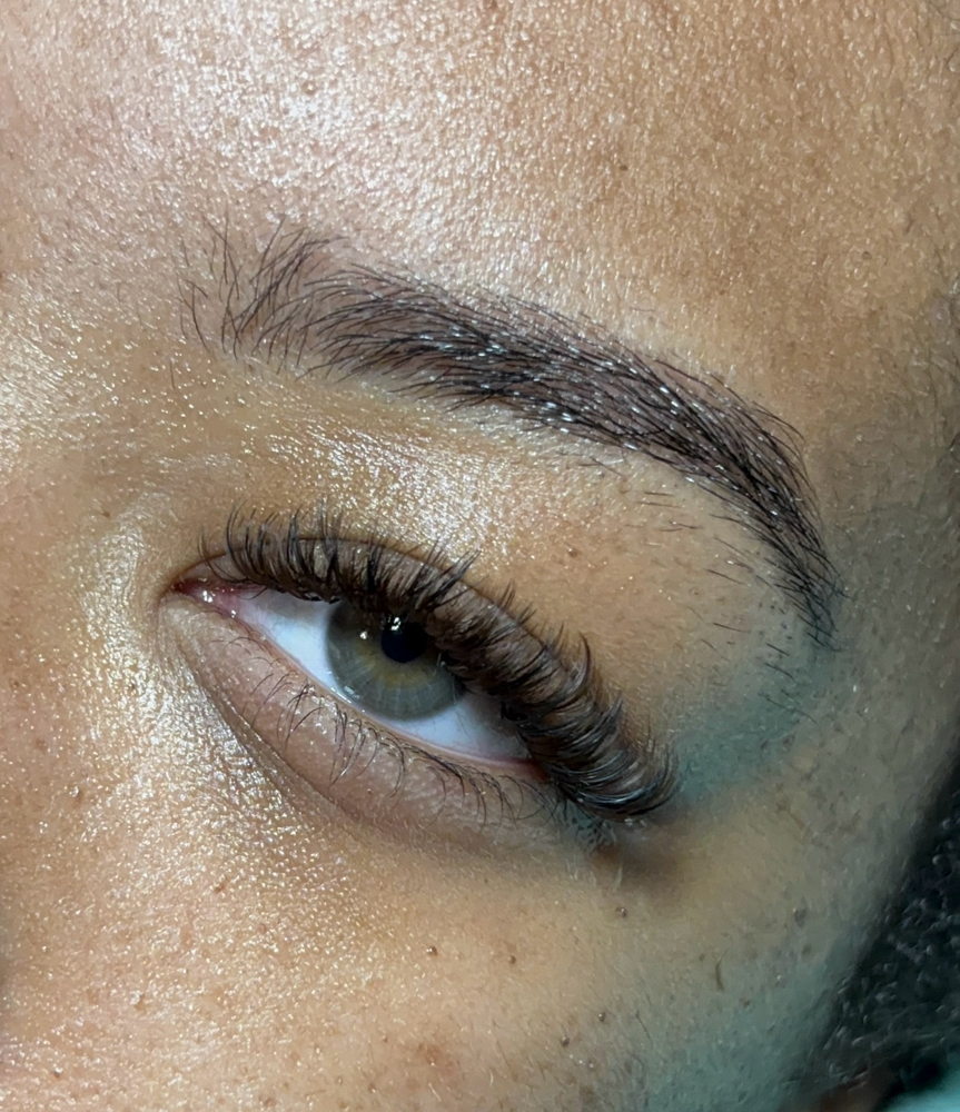 Janiiea’s Colored Lashes