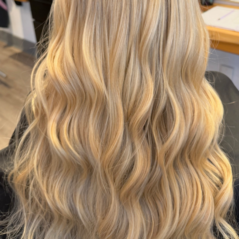 Full Blonding at a & beauty in Saraland, AL
