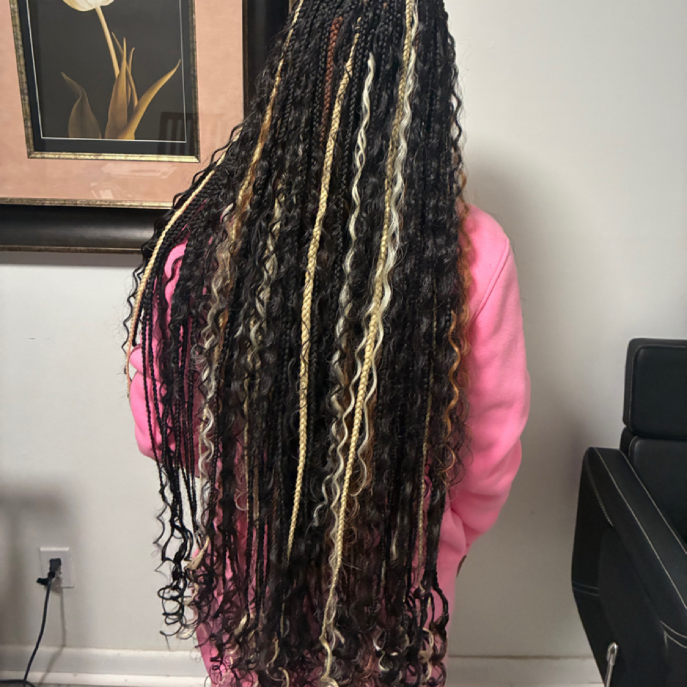 Under Butt at BraidsByJinece in Wichita, KS