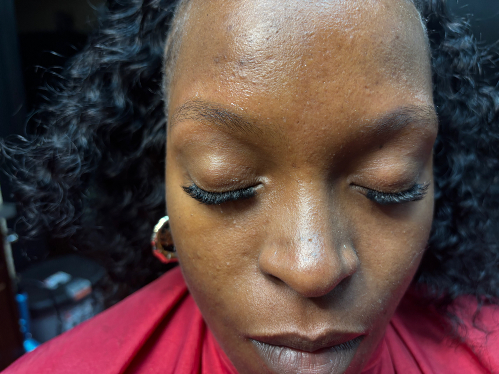 Cluster Lashes at In The Kut Salon in Toledo, OH