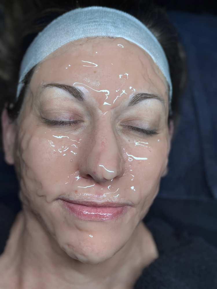 Co2 Mask With Dermaplane Facial