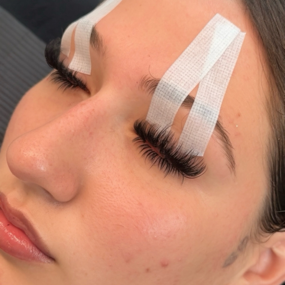 BOTTOM LASHES ADD ON at Serenity's Beautique in Ithaca, NY