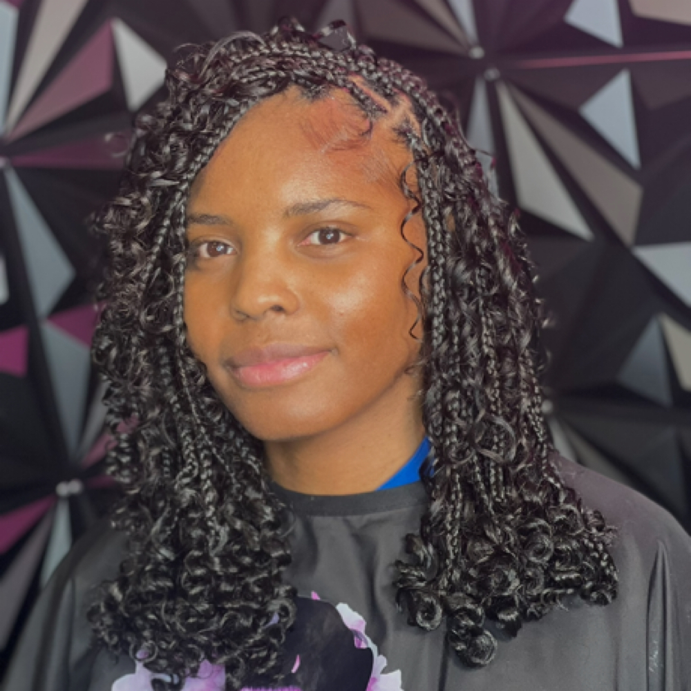 Small Human knotless bob at TruGlam Stylist in Winston Salem, NC