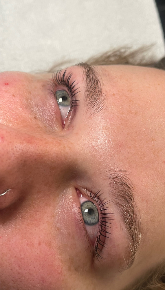 Lash Lift And Tint